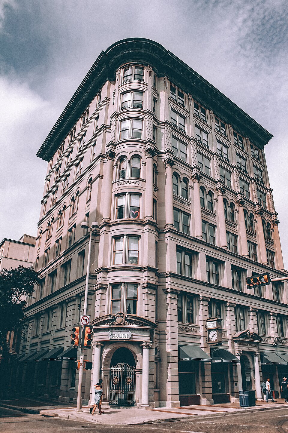 Photograph of Old Alamo National Bank Building
