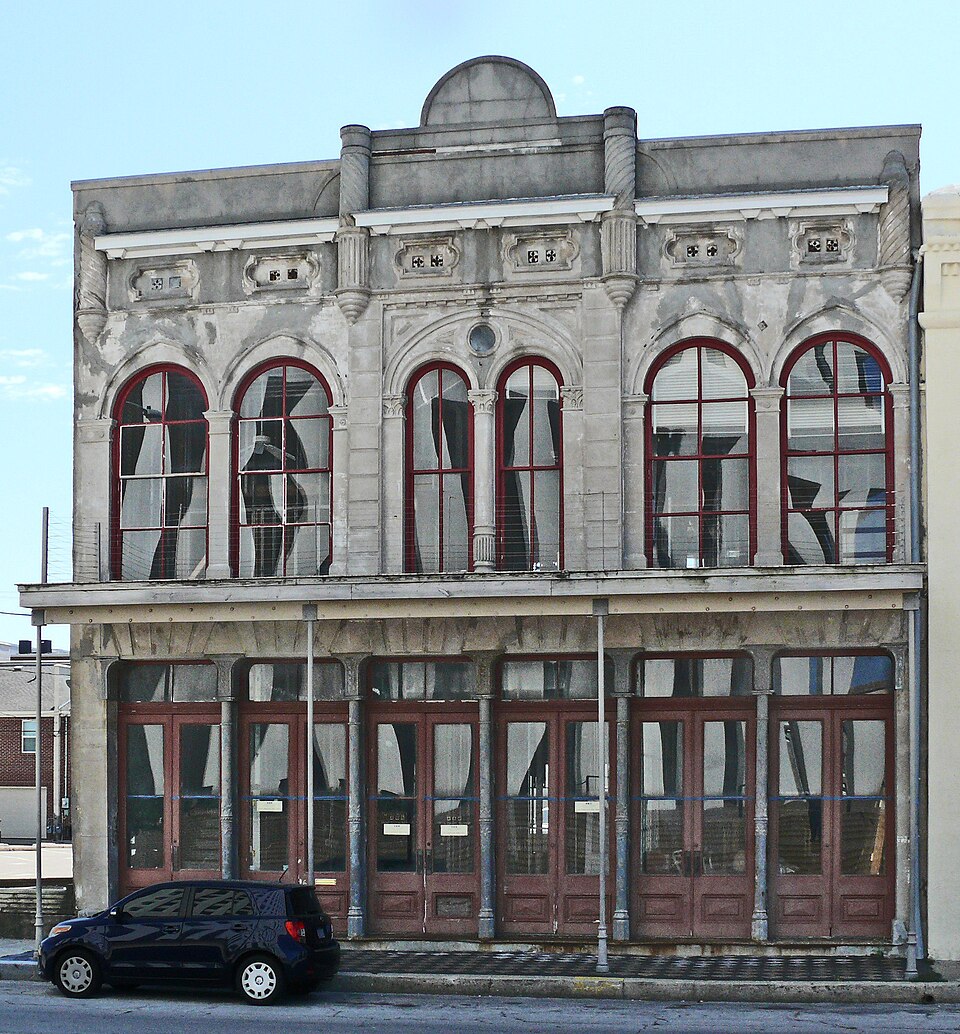Photograph of Building at 1921-1921 1/2 Avenue D