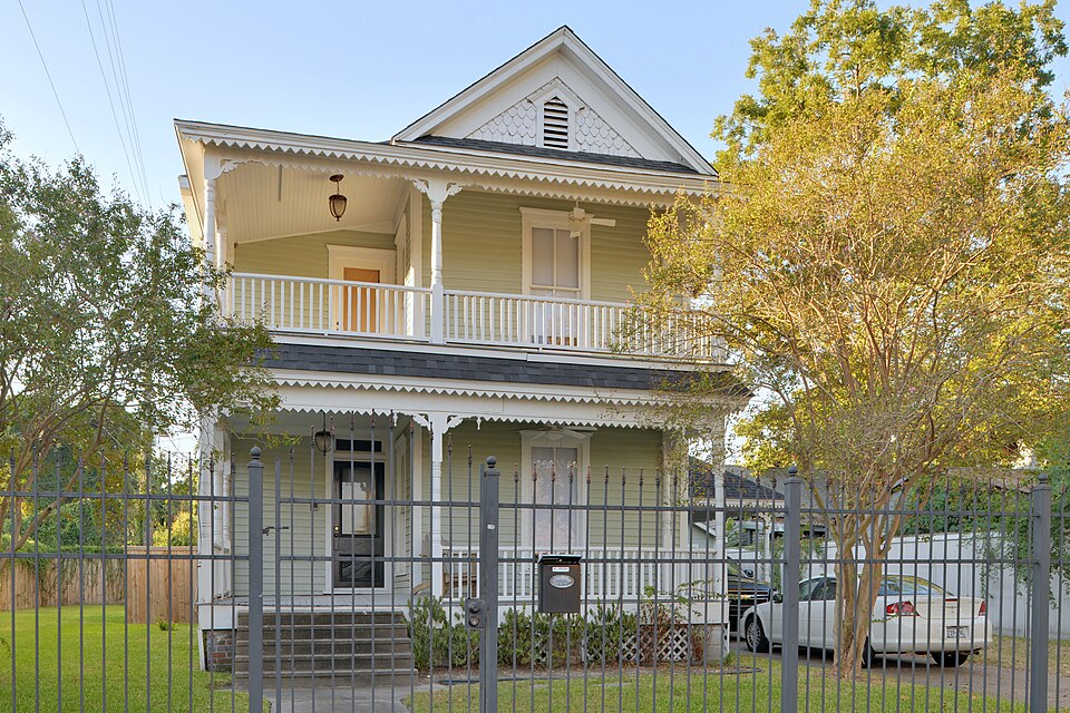 Photograph of House at 112 W. 4th Street