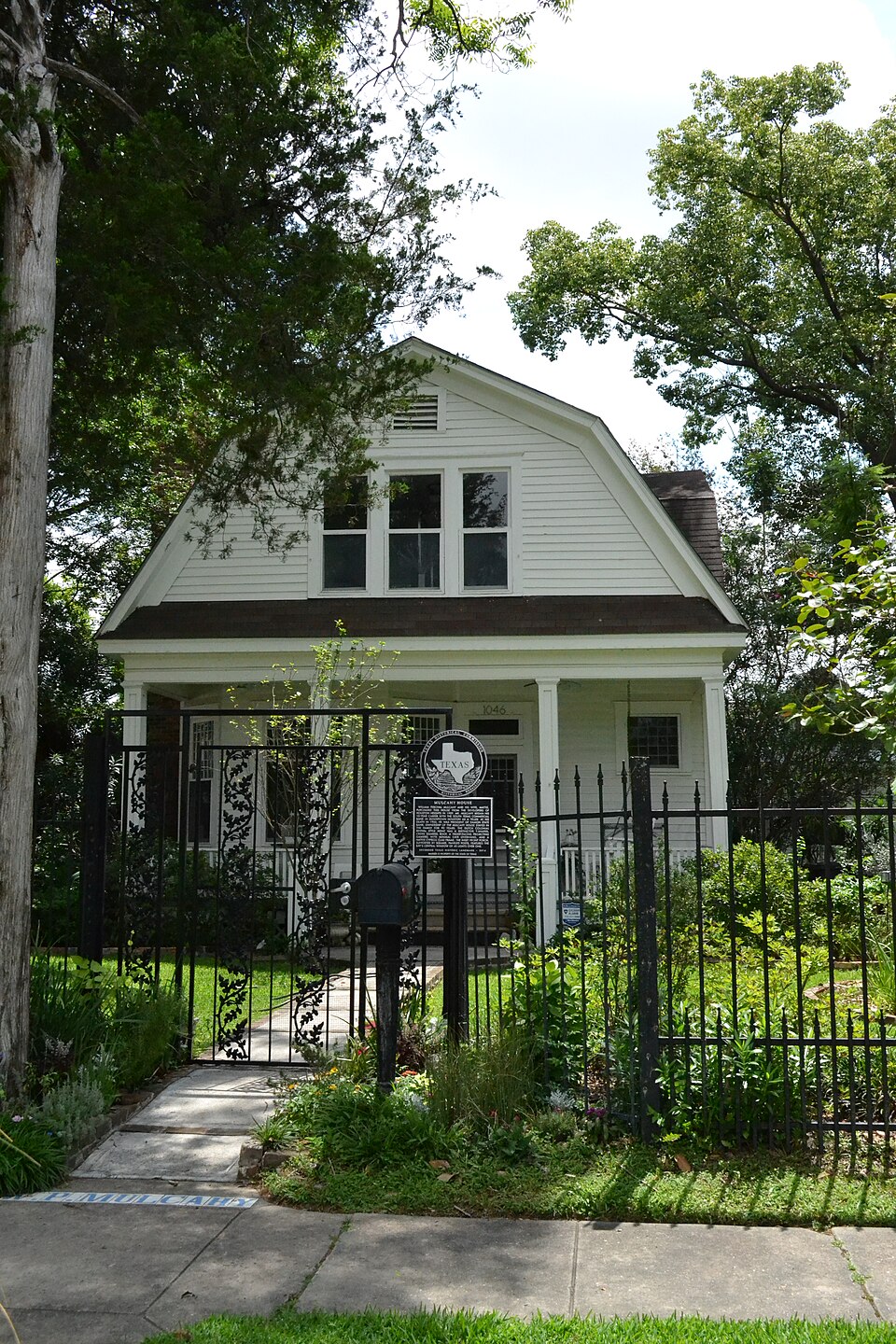 Photograph of Mulcahy House