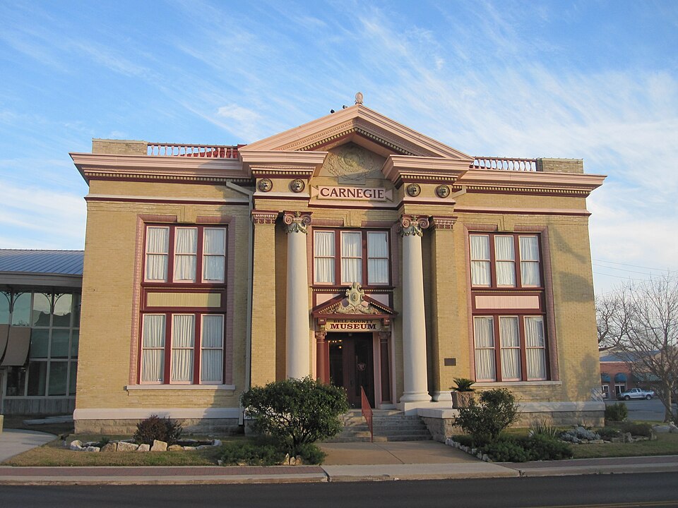 Photograph of Carnegie Public Library