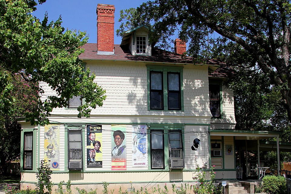 Photograph of Southgate-Lewis House