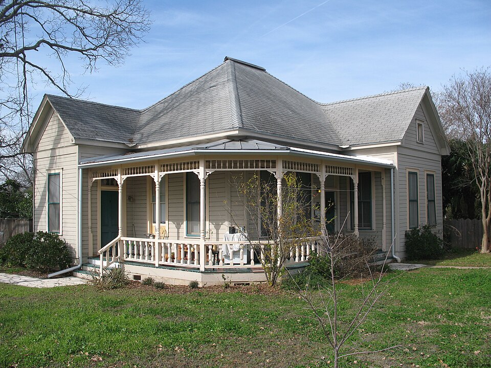 Photograph of House at 1170 San Bernard Street