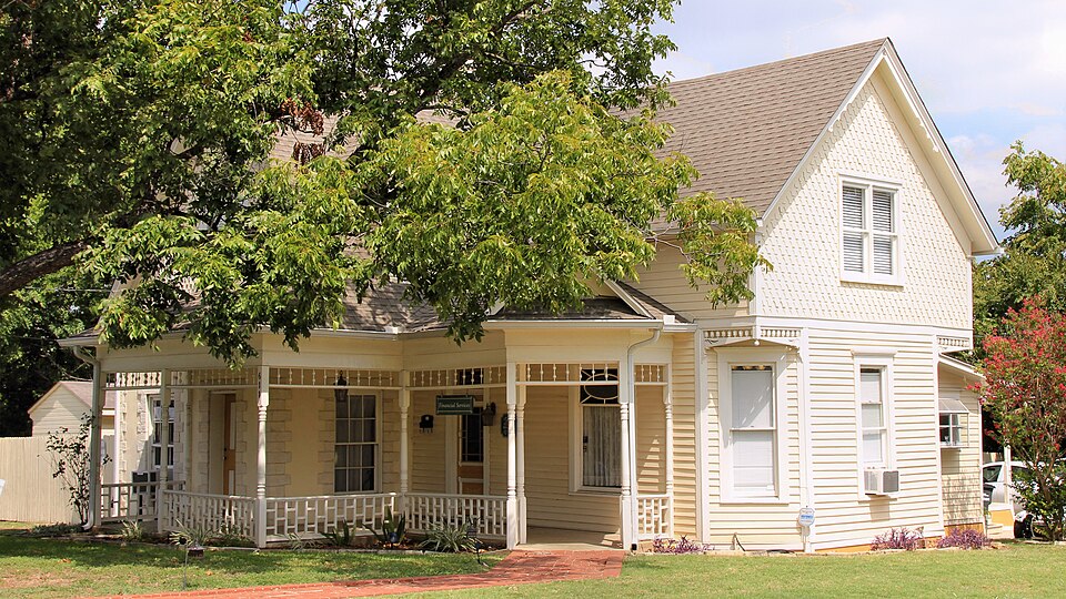 Photograph of McMurray House