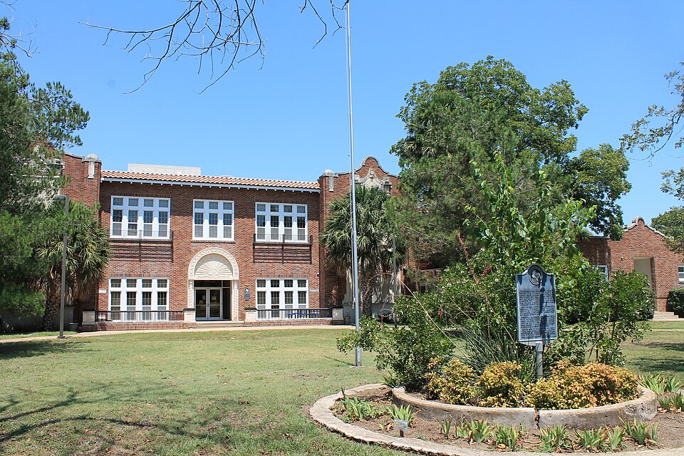 Photograph of Old Georgetown High School