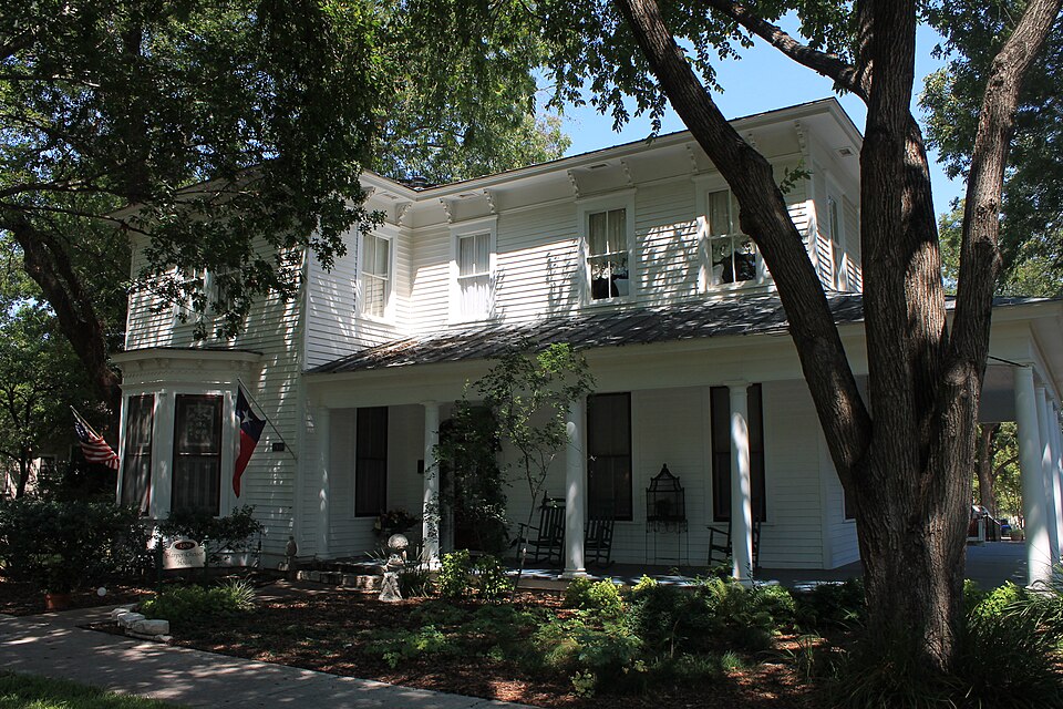 Photograph of Harper-Chesser House