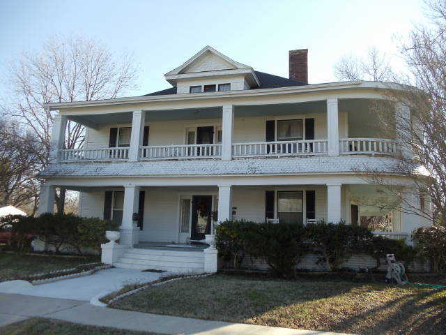 Photograph of Witten, Pat, House