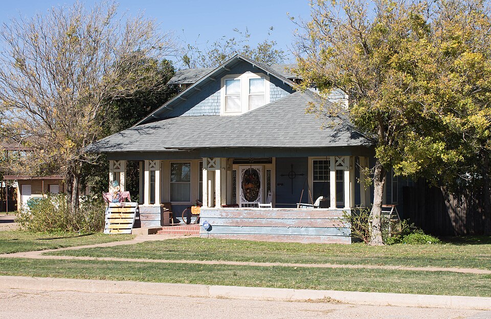 Photograph of House at 709 East Reynolds