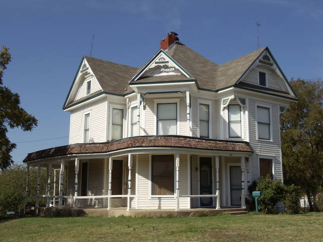 Photograph of House at 501 North Grand