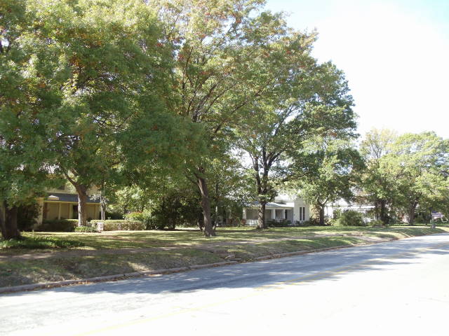 Photograph of West End Historic District