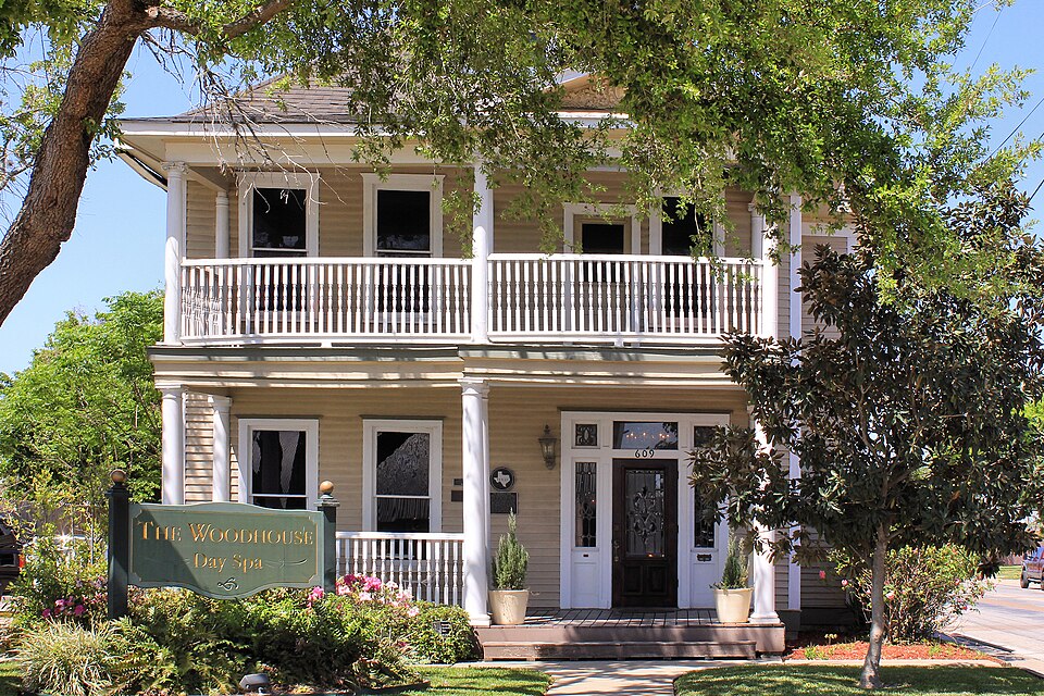Photograph of Woodhouse House