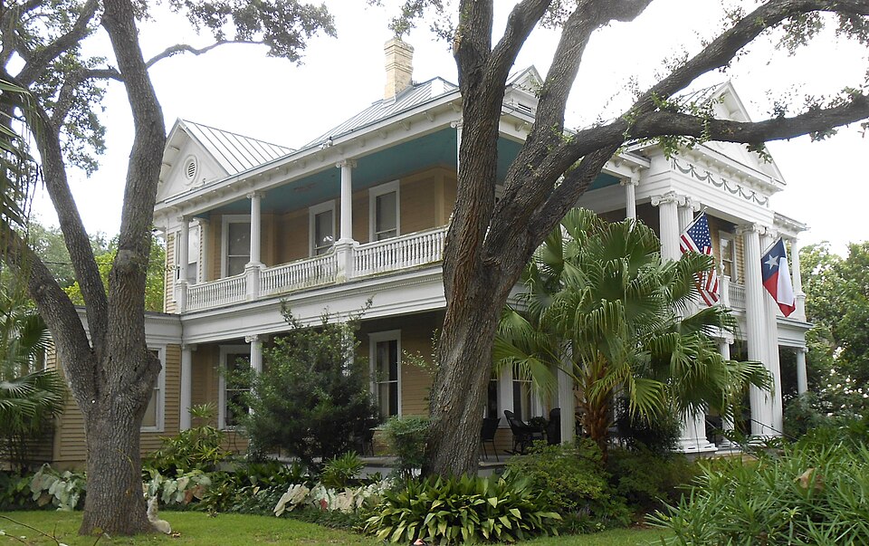 Photograph of McCan-Nave House