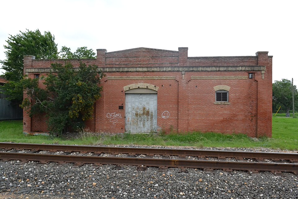 Photograph of Farmers and Merchants Cotton Gin Warehouse