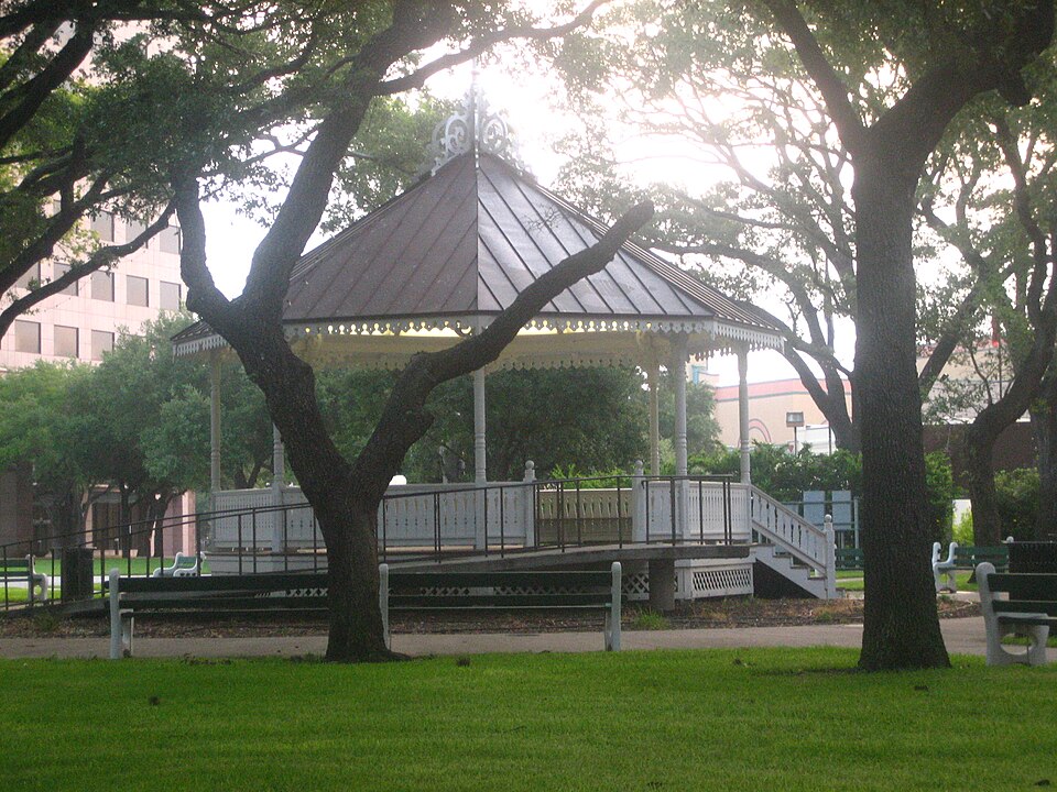 Photograph of DeLeon Plaza and Bandstand