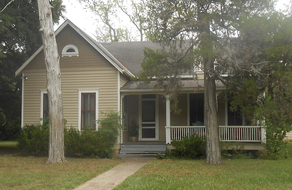 Photograph of House at 1602 North Moody