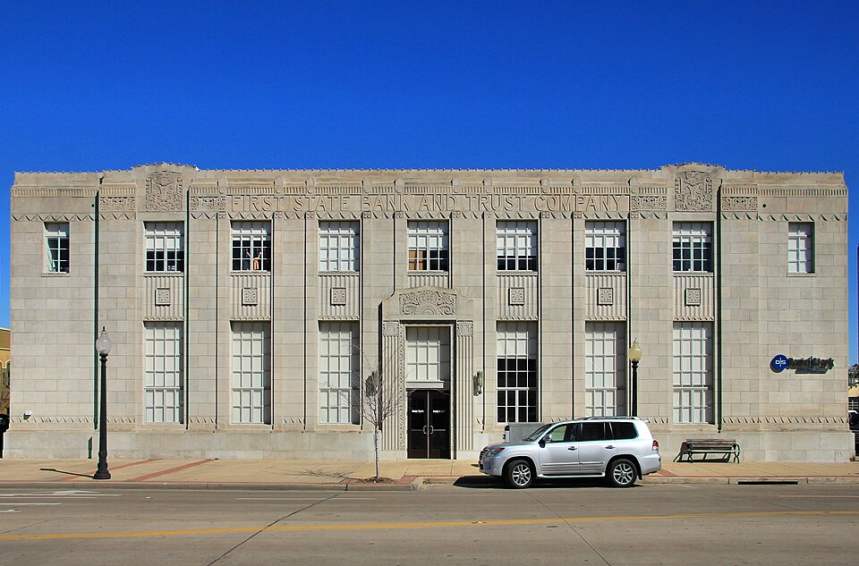 Photograph of First State Bank and Trust Building