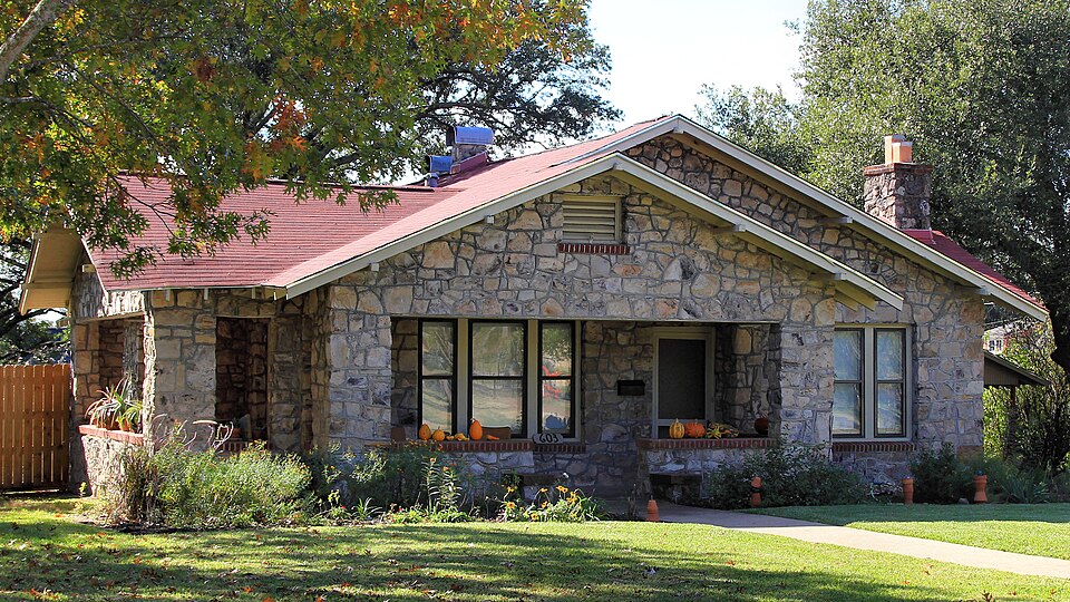Photograph of House at 603 E. Thirty-first