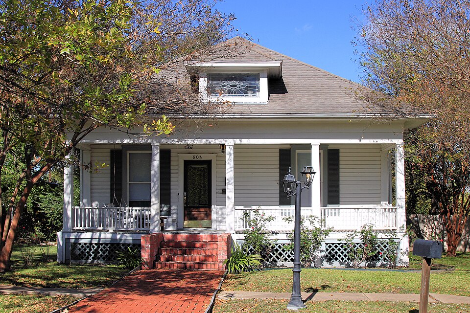 Photograph of House at 604 E. Twenty-seventh