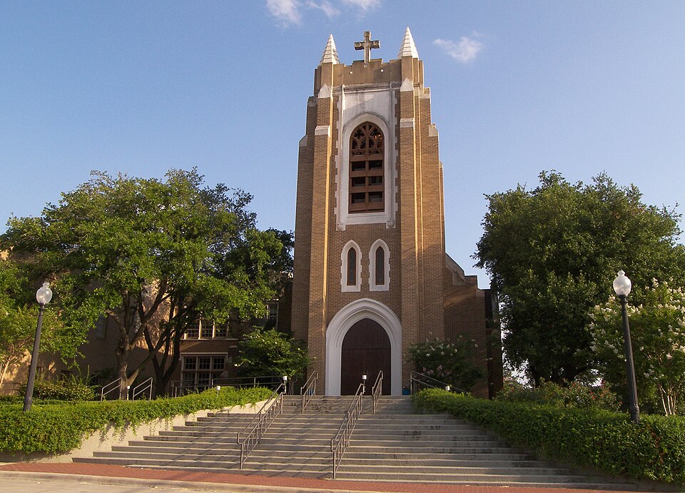 Photograph of Saint Andrew's Episcopal Church