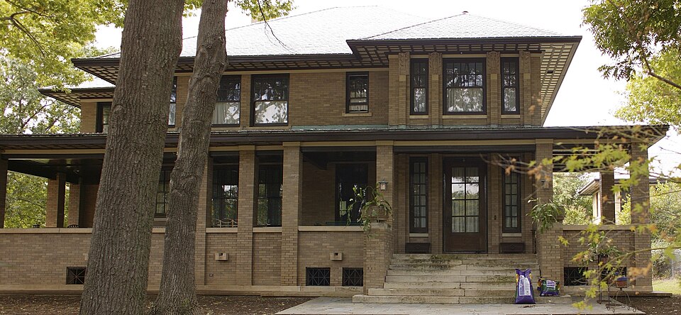 Photograph of Burrus-Finch House