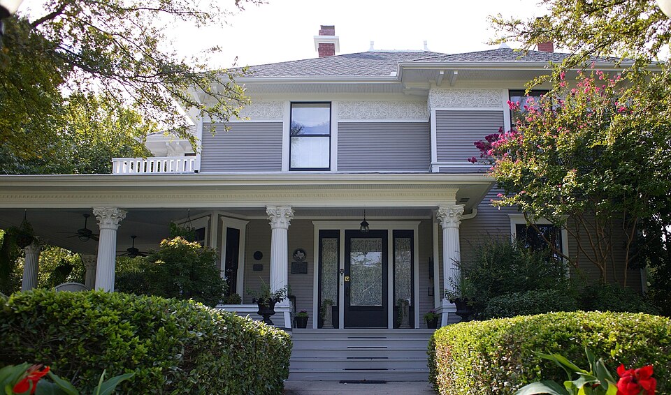 Photograph of Davis, H. L., House