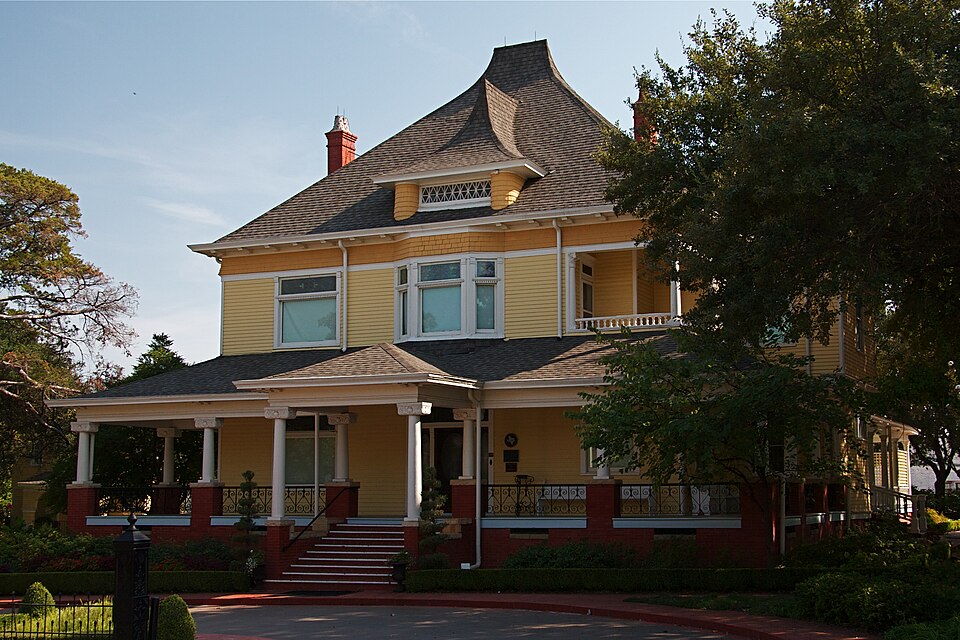 Photograph of Heard-Craig House