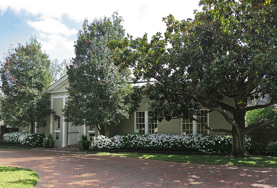 Photograph of River Oaks Garden Club Forum of Civics