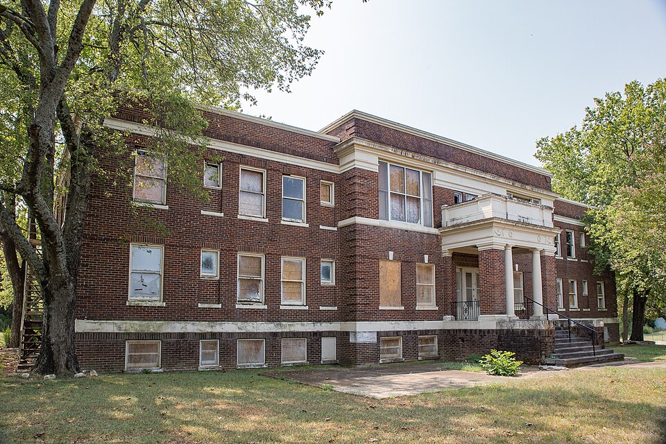 Photograph of Lamar County Hospital