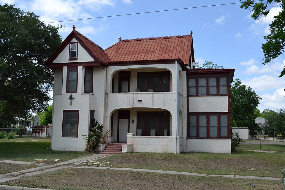 Photograph of Leonardt, Emil, House