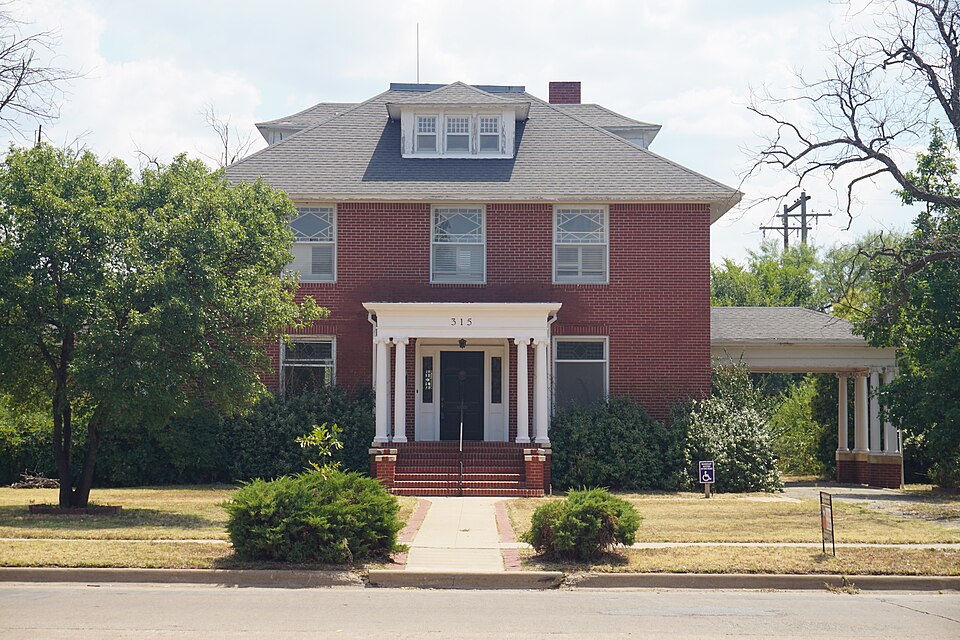 Photograph of Collyns House