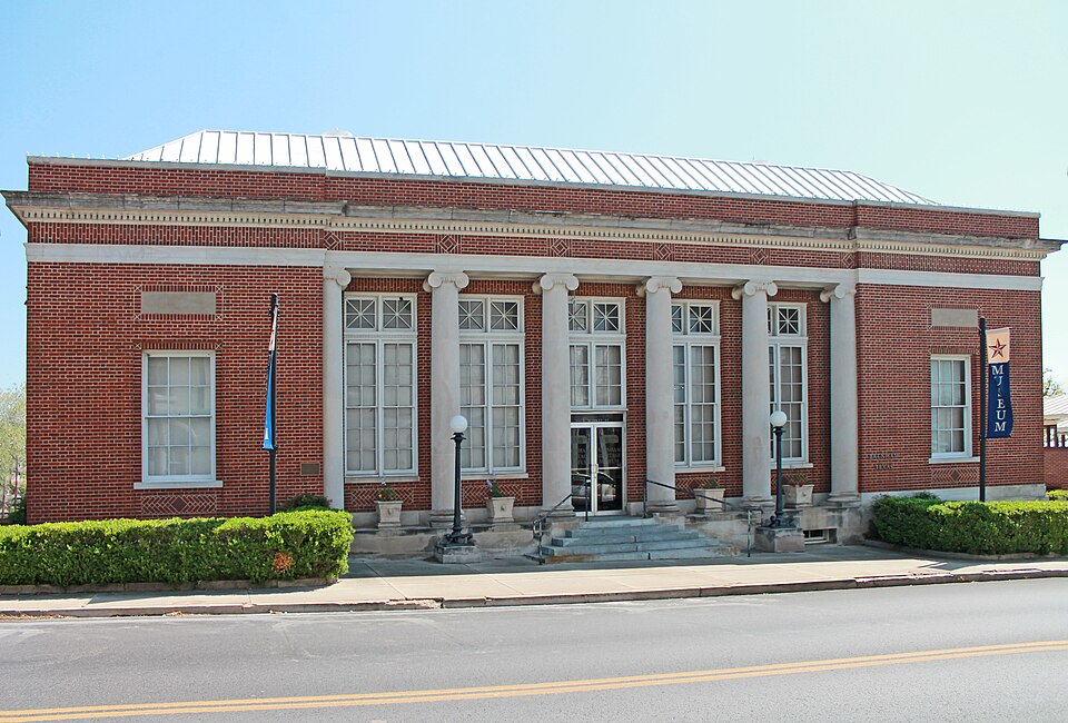 Photograph of US Post Office-Federal Building-Brenham