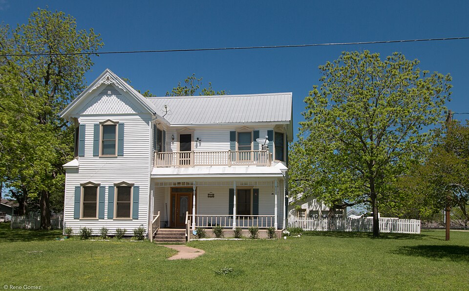 Photograph of Laas, Dr. Charles, House