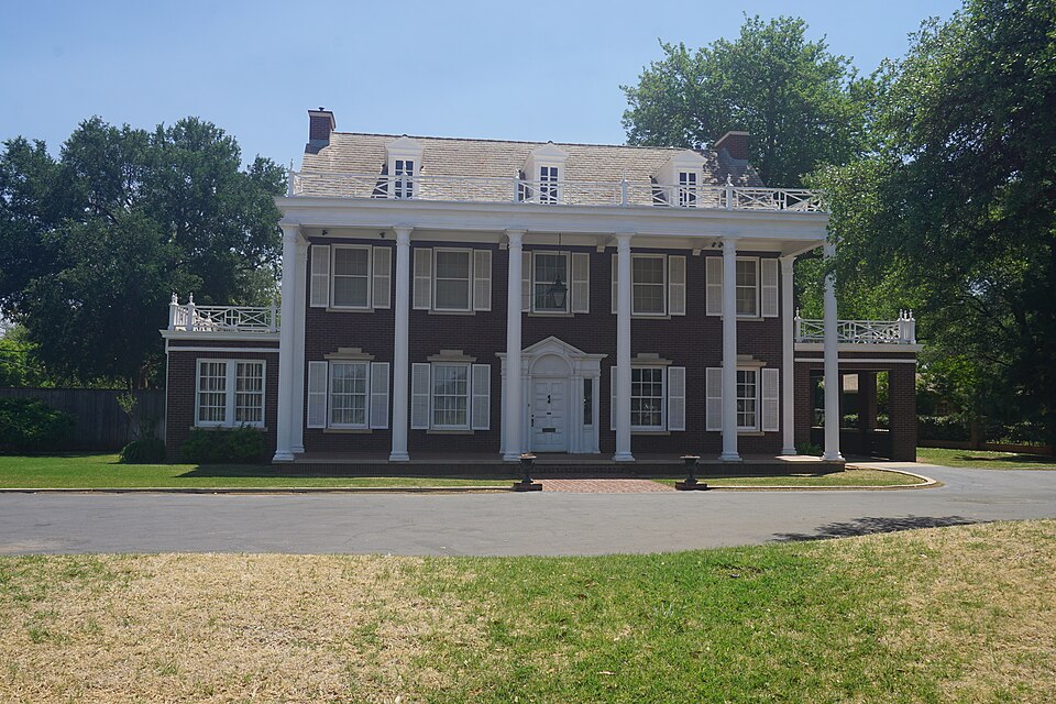 Photograph of Fred and Annie Snyder House