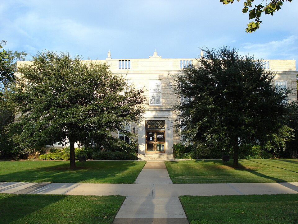 Photograph of Luce Hall
