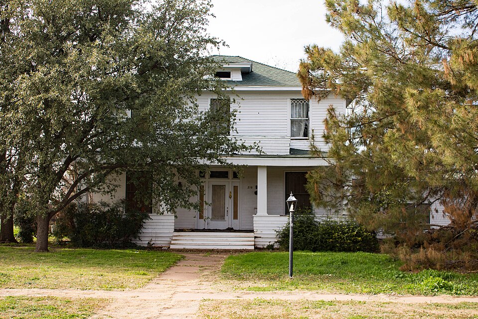 Photograph of Thomas, Oscar P., House