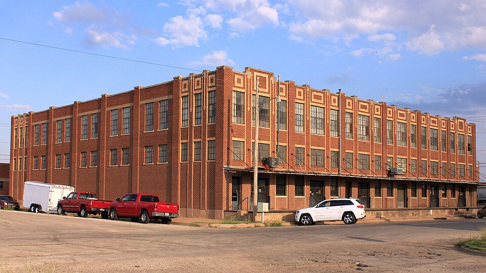 Photograph of Universal Manufacturing Company Building