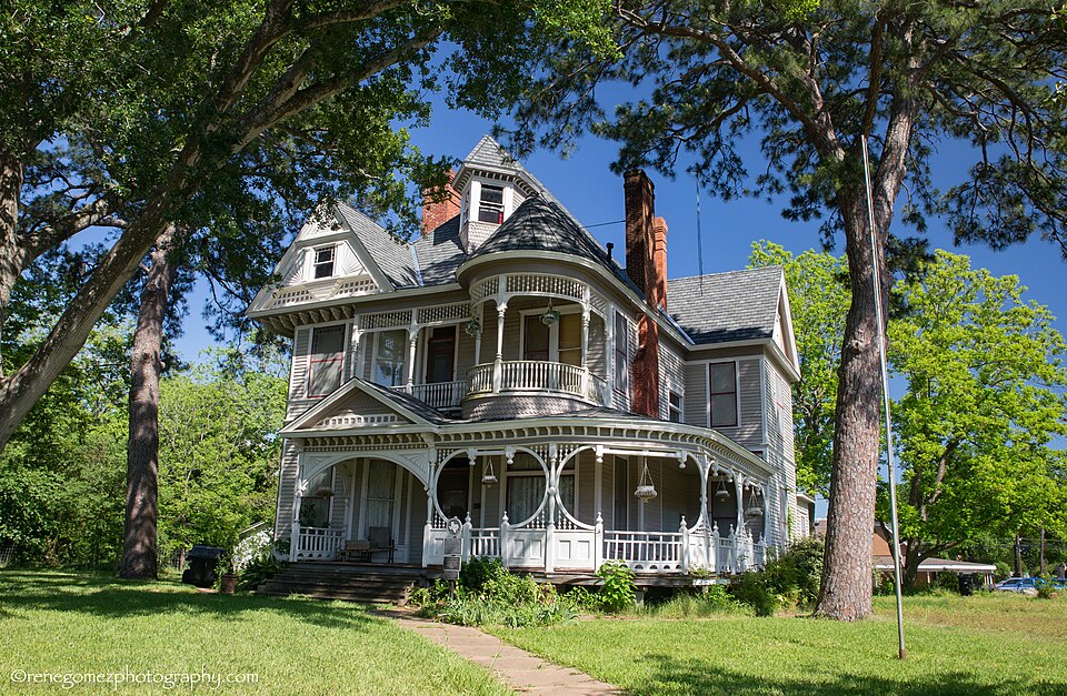 Photograph of Reeves-Womack House