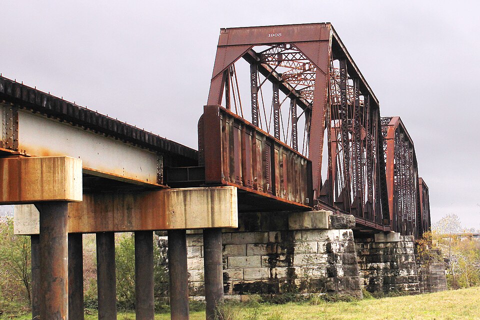 Photograph of Texas and New Orleans Railroad Bridge