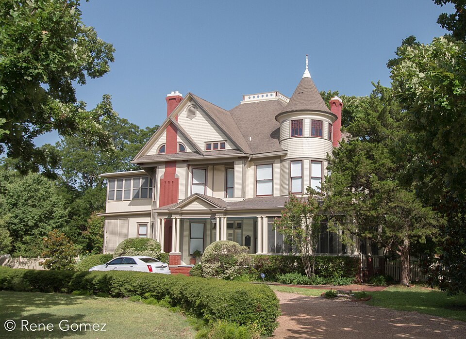 Photograph of Brooks, William and Blanche, House