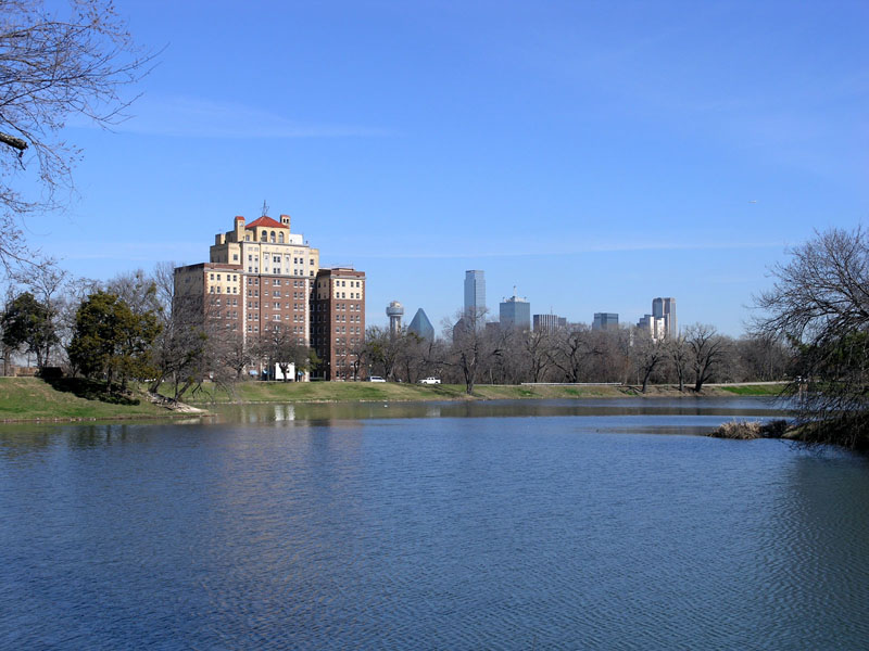 Photograph of Lake Cliff