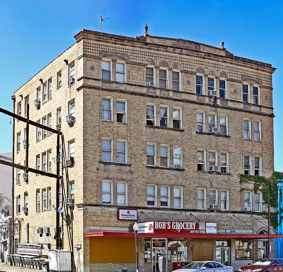 Photograph of Illies Building-Justine Apartments