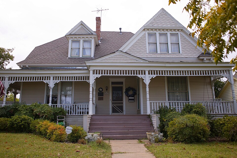 Photograph of Estes House