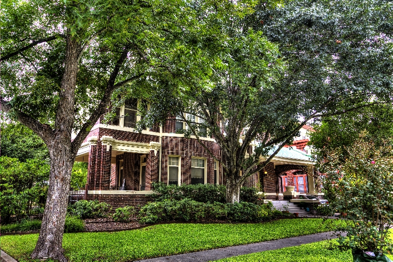 Photograph of Livingston-Hess House
