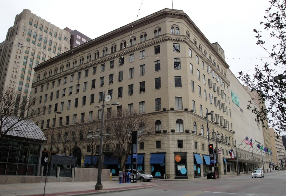 Photograph of Titche-Goettinger Building
