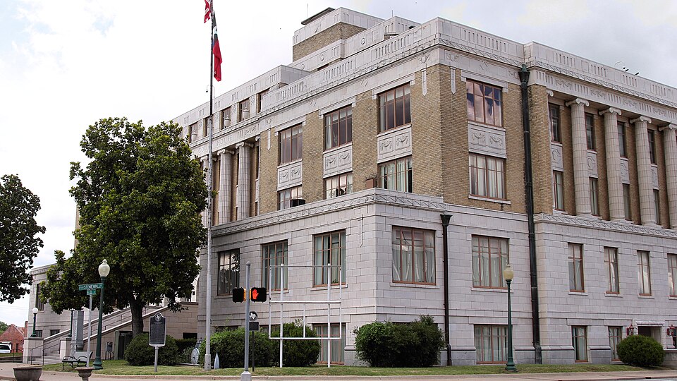 Photograph of Hunt County Courthouse