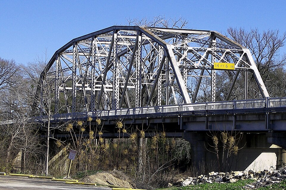 Photograph of State Highway 53 Bridge at the Leon River