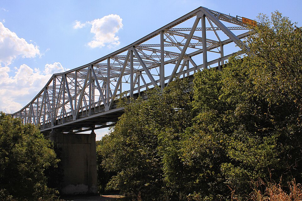 Photograph of US 190 Bridge at the Colorado River