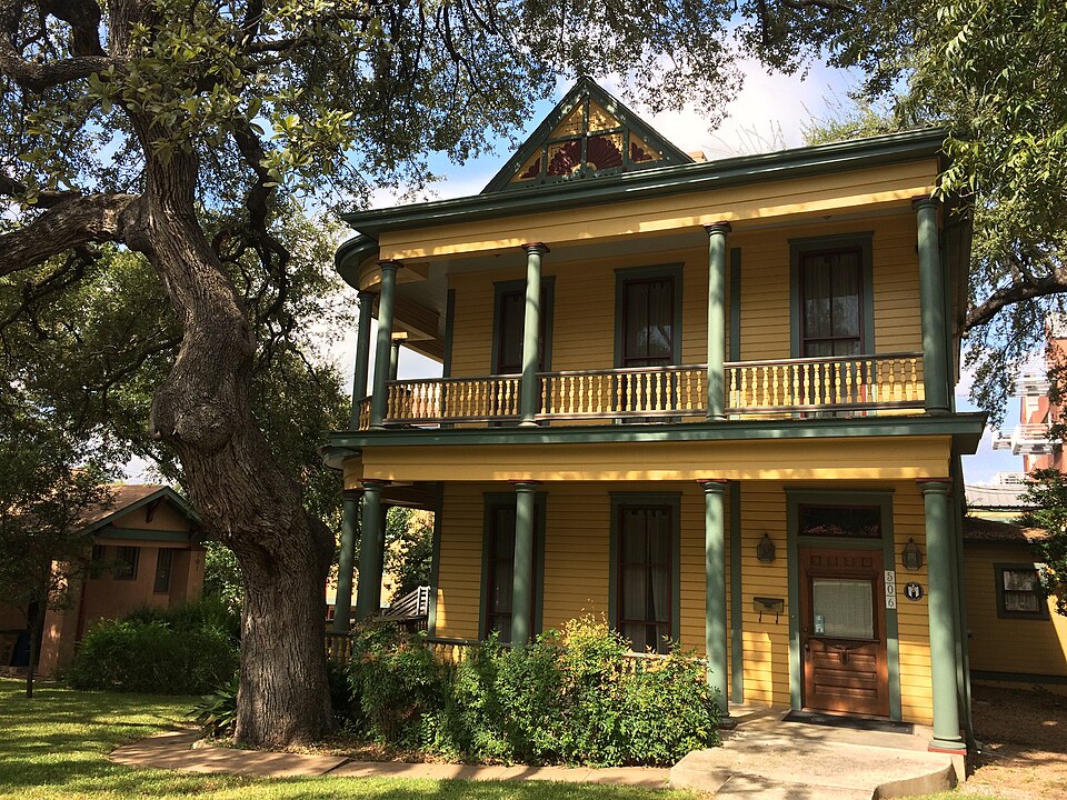 Photograph of Wroe-Bustin House