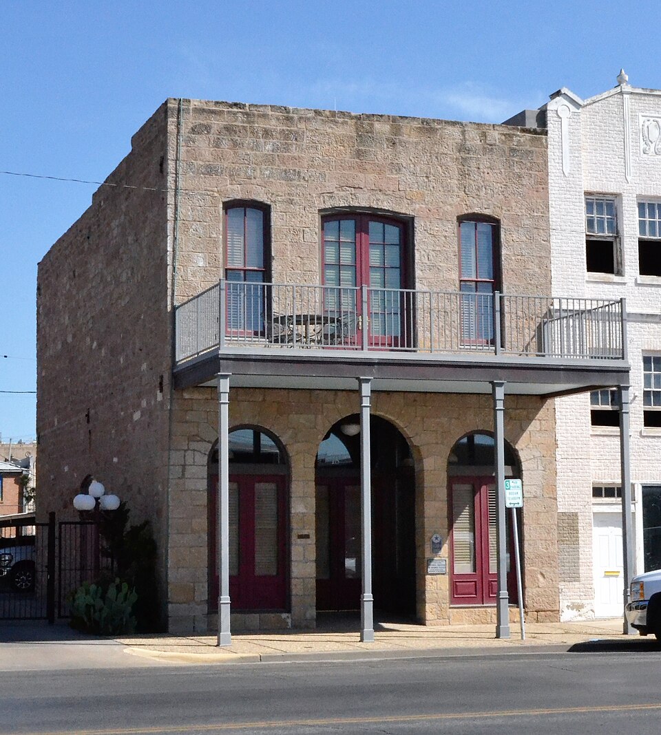 Photograph of Freeze Building
