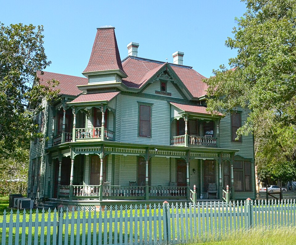 Photograph of Dr. L.W. and Martha E.S. Chilton House
